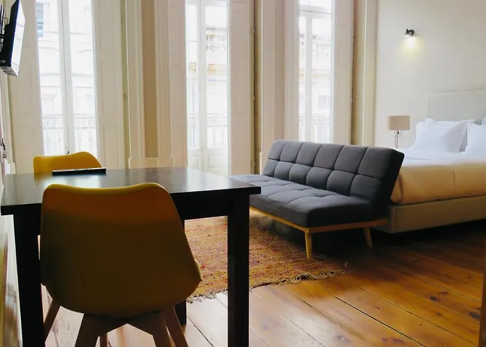 Republica Ribeira 3*